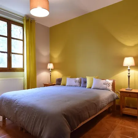 펜션 Luxurious In Domme With Swimming Pool *