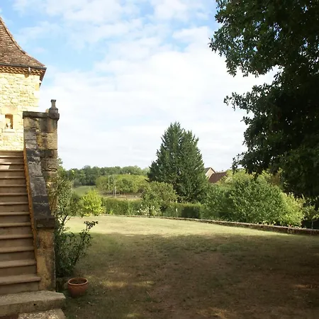 펜션 Luxurious In Domme With Swimming Pool Saint-Cirq-Madelon