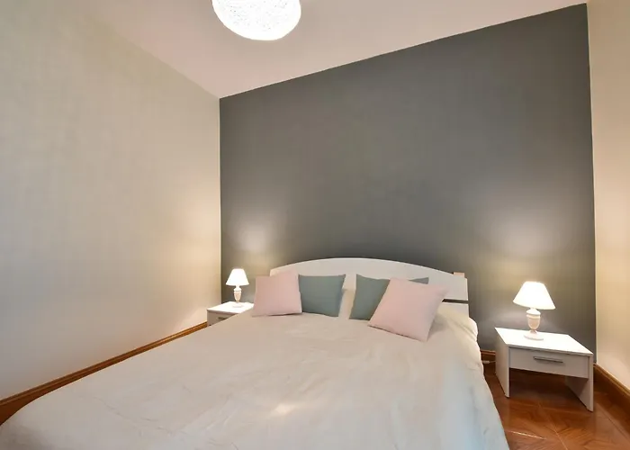 Luxurious In Domme With Swimming Pool Ferienhaus