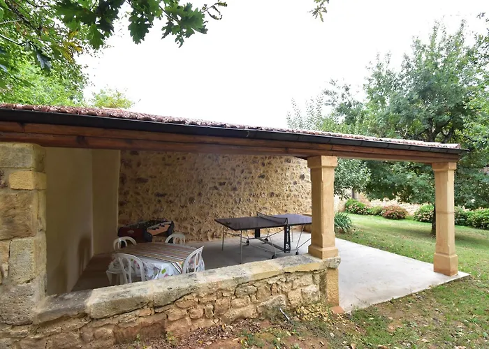 Luxurious In Domme With Swimming Pool Ferienhaus Saint-Cirq-Madelon