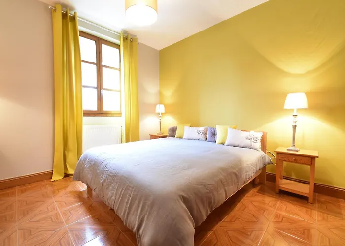 Luxurious In Domme With Swimming Pool Ferienhaus Saint-Cirq-Madelon