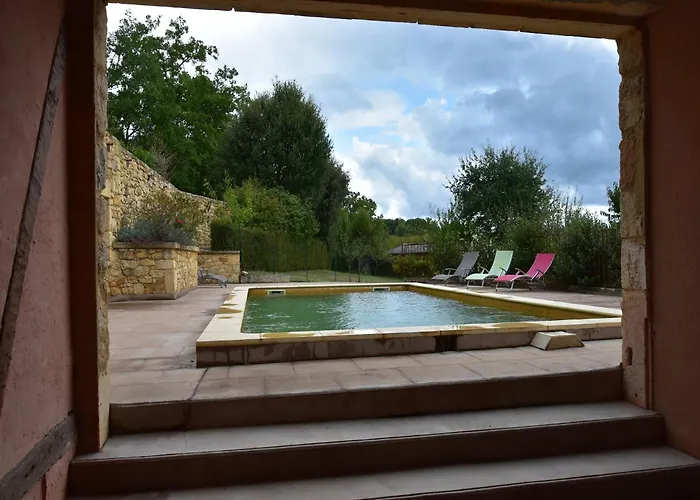 Luxurious In Domme With Swimming Pool Saint-Cirq-Madelon